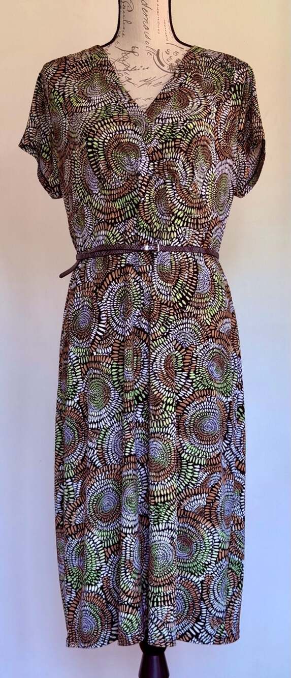 Axcess A Liz Claiborne Company Abstract Spiral Print V-Neck Dress